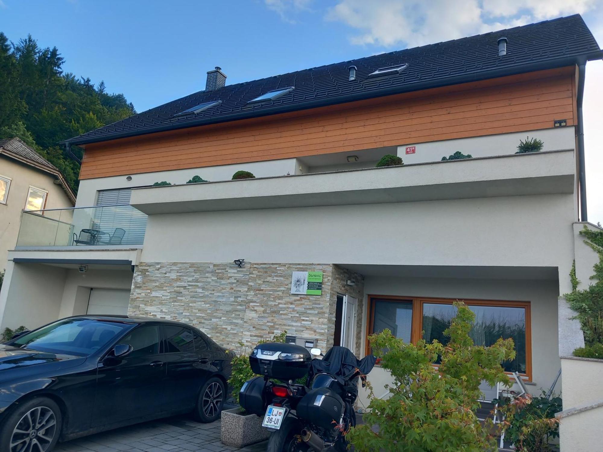 Apartments Domovoj Medvode Kültér fotó